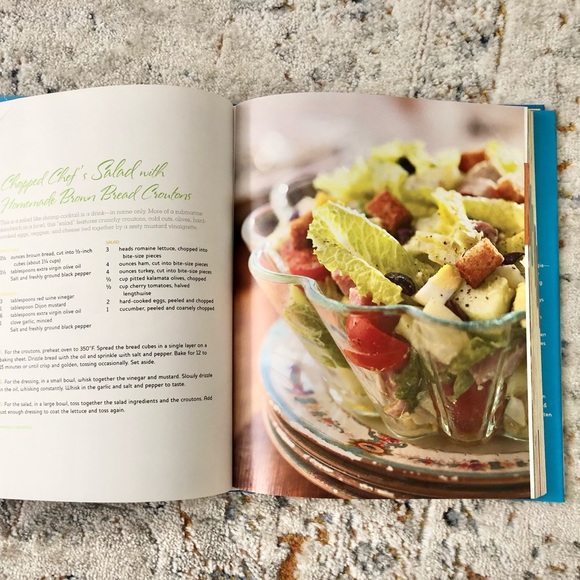 The Deen Bros. Hardcover cookbooks set of 2 Paula Deen - Picture 5 of 5